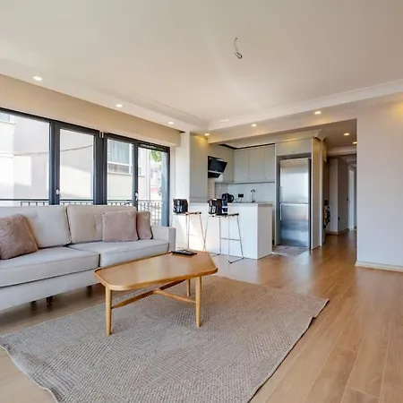 Bosphorus View With 2 Bedrooms איסטמבול