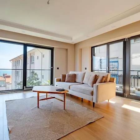 Bosphorus View With 2 Bedrooms Apartment Istanbul