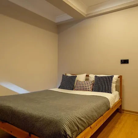 Bosphorus View With 2 Bedrooms איסטמבול