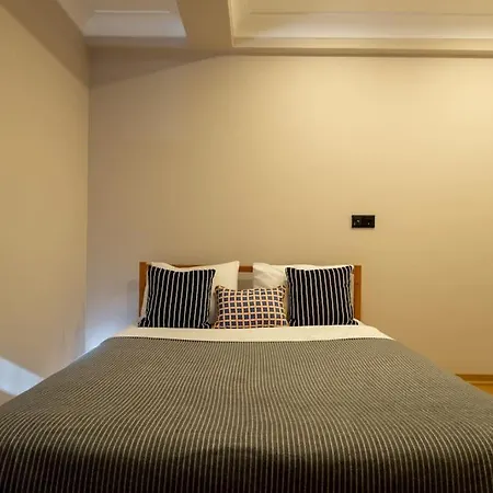 Bosphorus View With 2 Bedrooms דירה איסטמבול